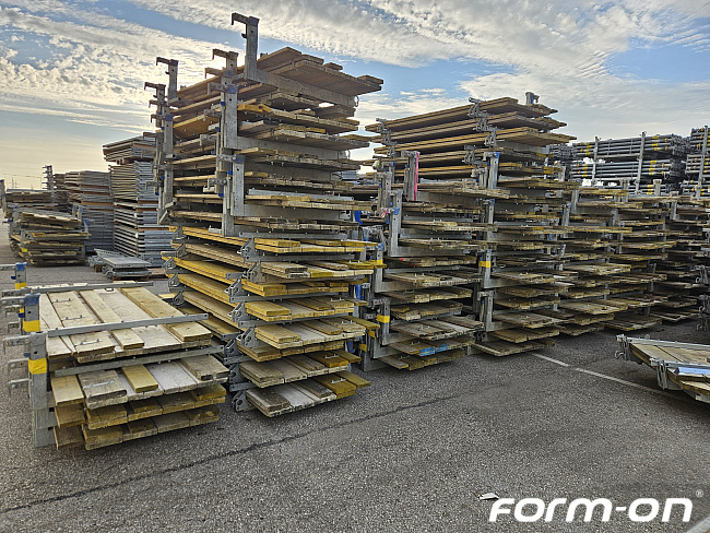 Doka - Arbeits- und Sicherheitssystem - Framax-Betonierbühne U 1,25/2,70m