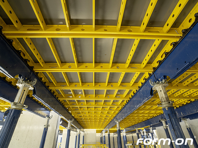Doka - Deckenschalung - Ultradek | Starter Kit für 390 m² & Raumhöhen von 4,77–6,87 m