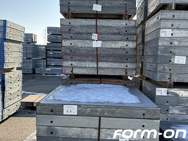 Doka - Wandschalung - Framax Xlife-Element 1,35×1,35 m – kompakte Schalungselemente, stark reduziert