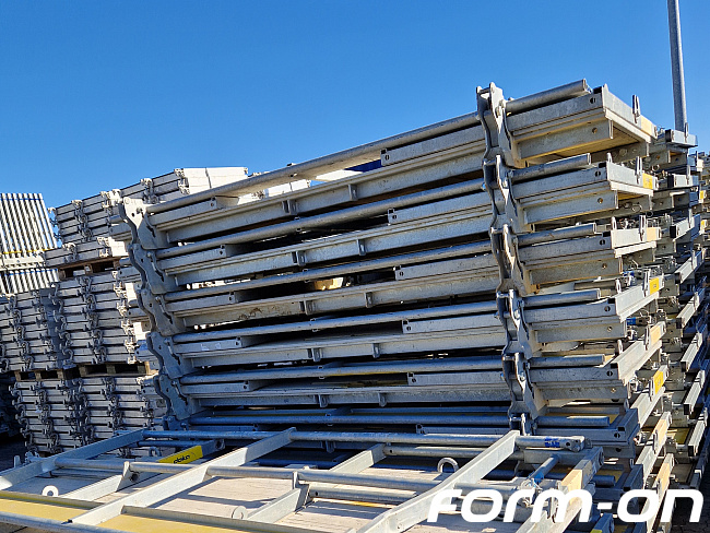 Doka - Arbeits- und Sicherheitssystem - Xsafe plus-Bühnen – Sicherheit & Effizienz für deine Baustelle!