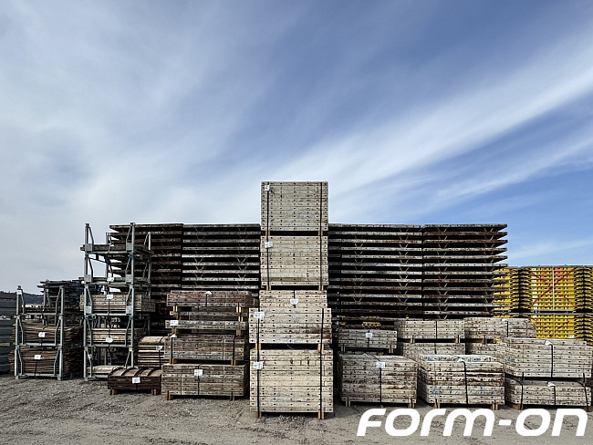 Paschal - Wandschalung - Raster Schalung ca. 315 m² | Wandschalung gebraucht mit Zubehör 