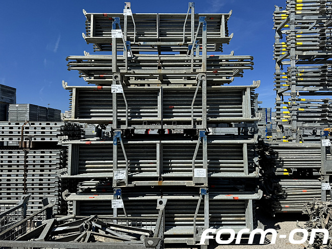 Layher - Rahmengerüst - Blitz Gerüstsystem 1,09 m – ca. 840 m² Komplettpaket Fassadengerüst inkl. Zubehör