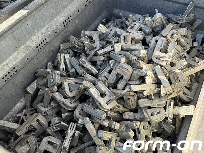 Doka - Schalungszubehör - Frami Spanner fremd – Zubehör für Frami Wandschalung im Abverkauf