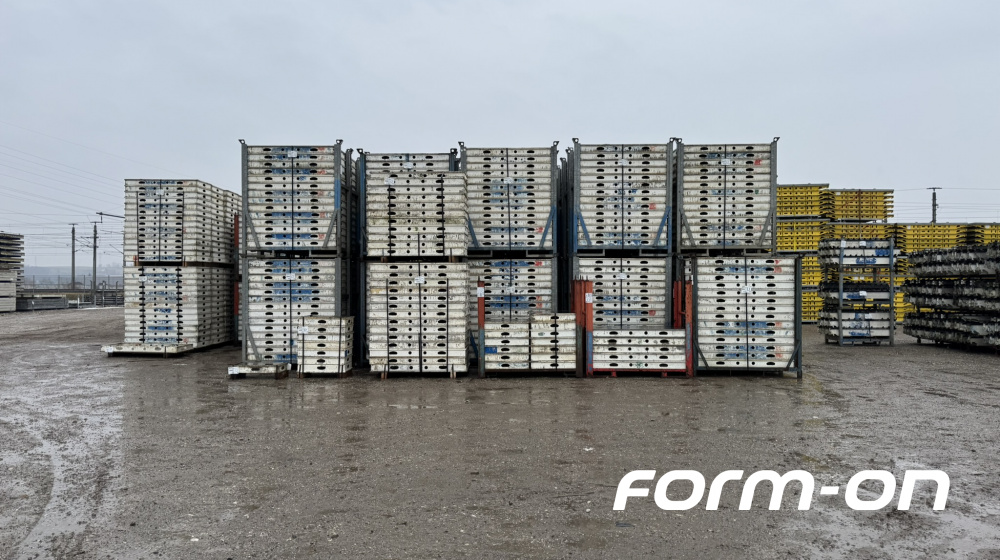 PERI -  - PERI SKYDECK Deckenschalung – Paneele & Träger für wirtschaftliche Anwendungen