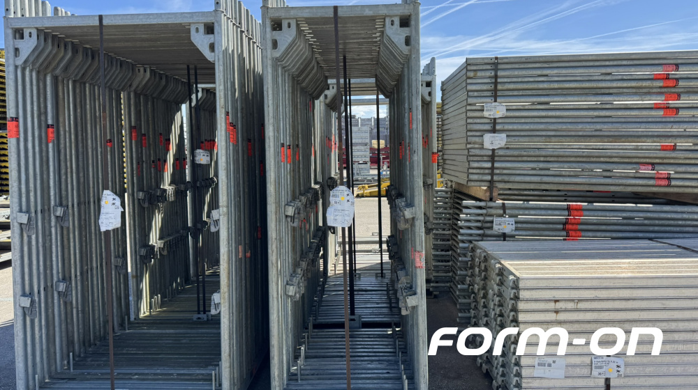 Layher -  - Layher Blitz Fassadengerüst 840 m² kaufen – Großpaket mit 0,73 m Systembreite sofort verfügbar