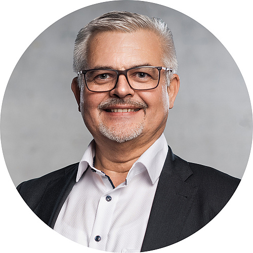 Portrait_Viktor_Maier